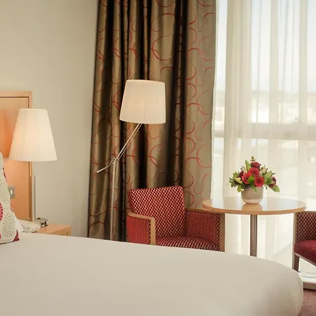 Cross Hotel 4*