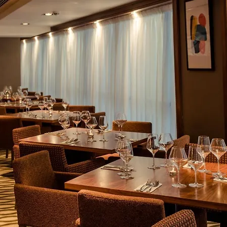 Cross Hotel