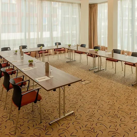 Hotel Cross 4*