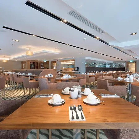 Cross Hotel 4*